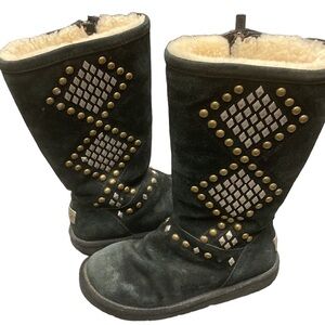 UGG Australia BOOTS Avondale Black Studded Leather, Sheepskin Lined Size 7